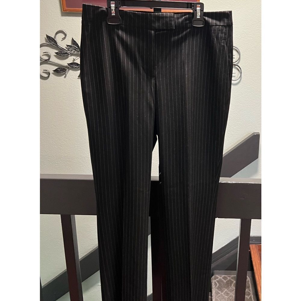 Anne Klein Black Striped Women’s Dress Pants Size 2 Like New Condition. #DP321